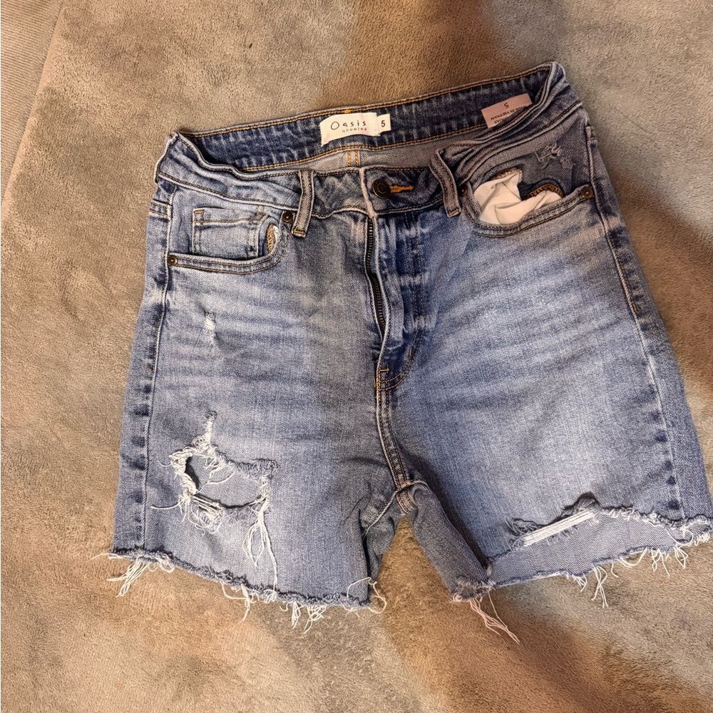 Oasis Women's Light Blue Ripped Jean Shorts